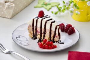 Sladoledna torta – ljetni kolač bez pečenja